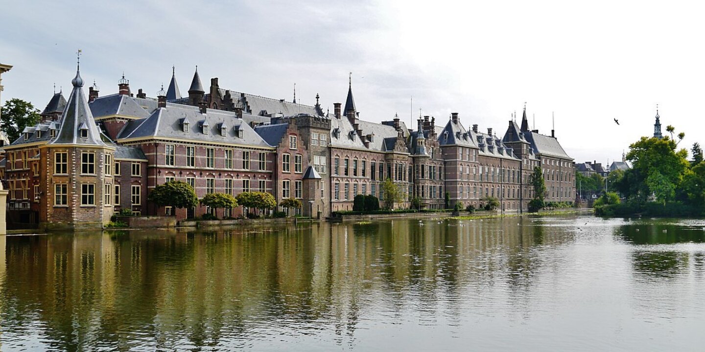 1200px Den Haag Binnenhof 02